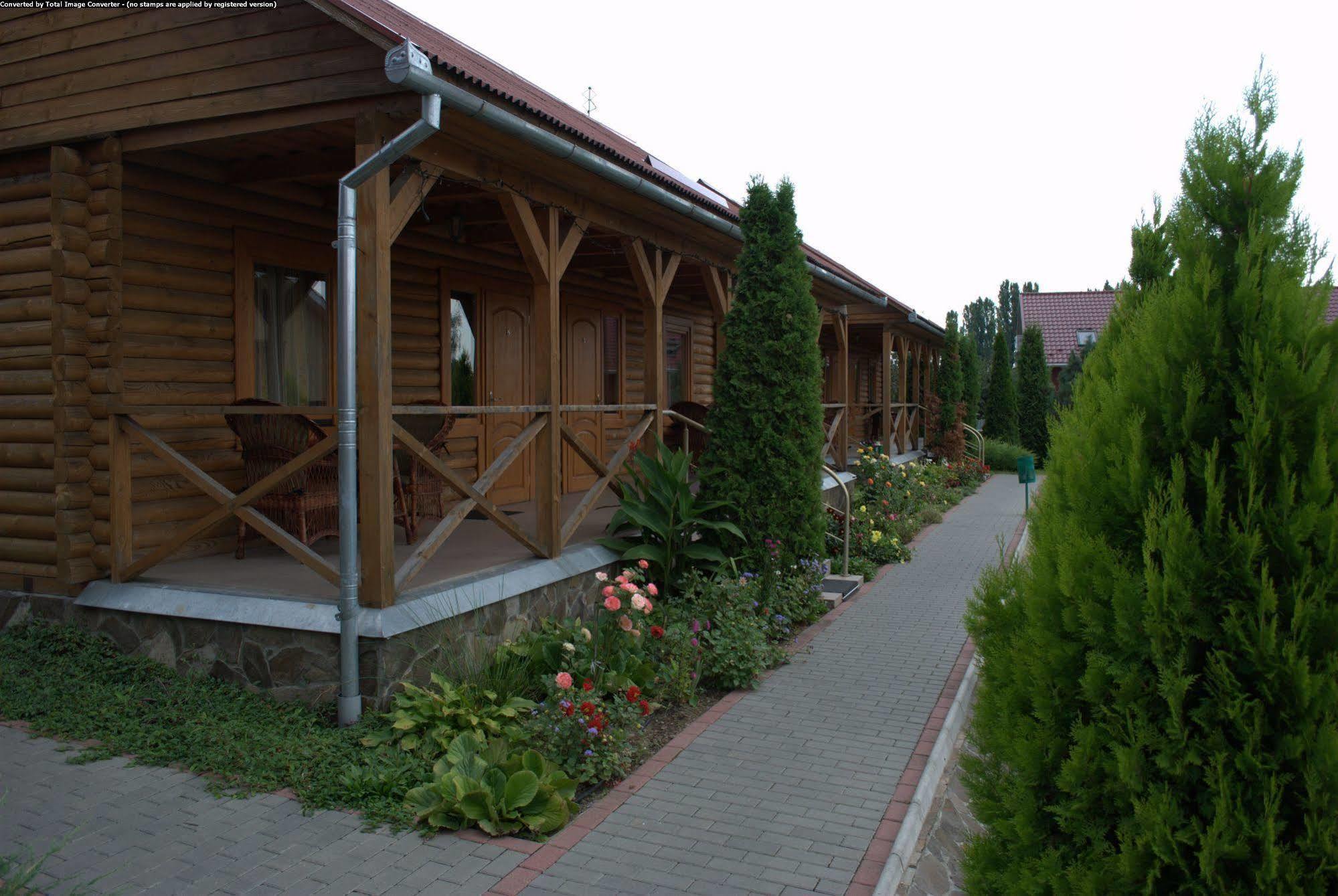 Europe Hotel Uzhhorod Exterior photo