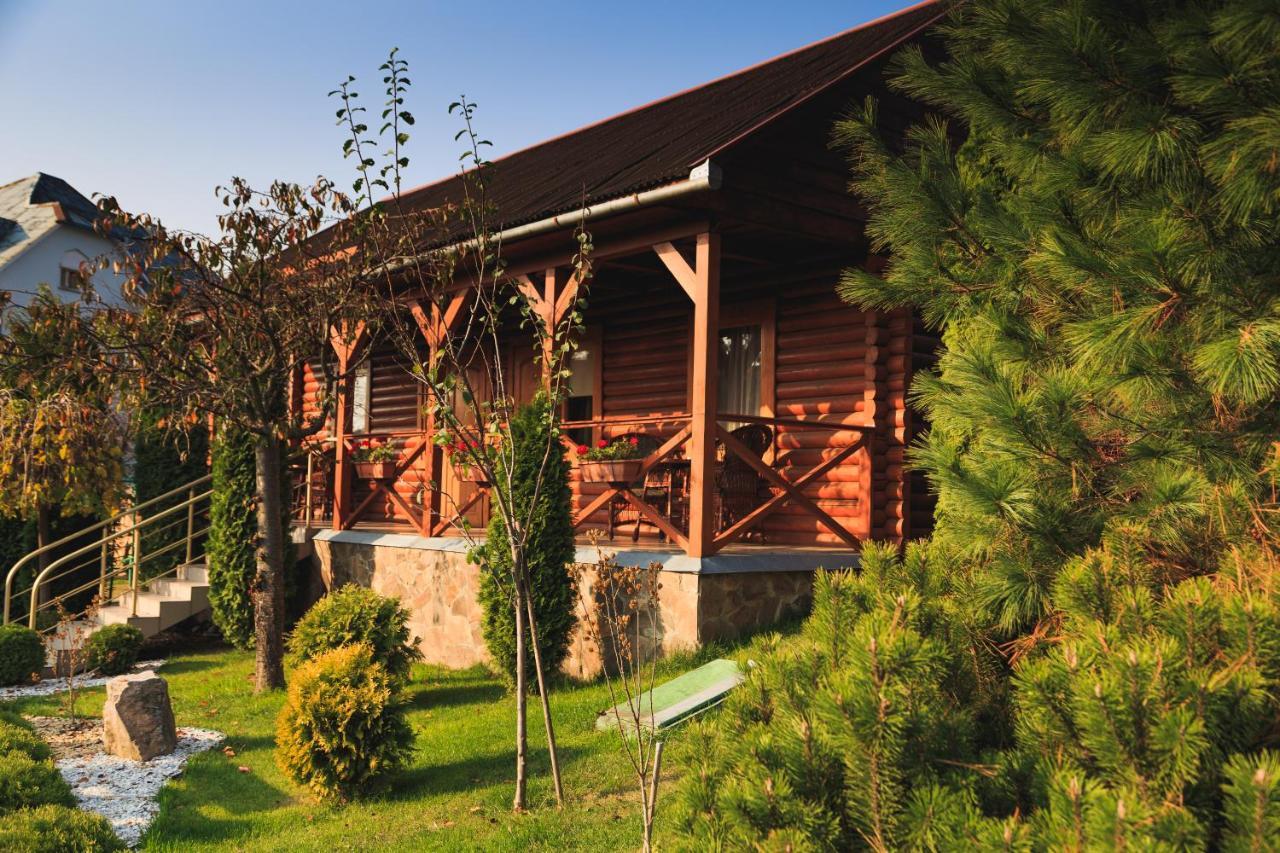 Europe Hotel Uzhhorod Exterior photo